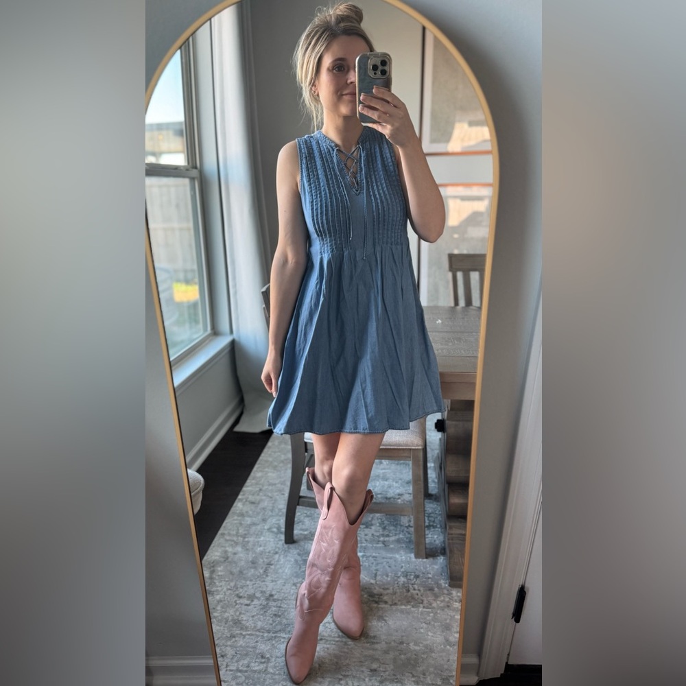 Precious Pleated Blue Jean Chambray Sleeveless Denim Dress - Picture 5 of 15